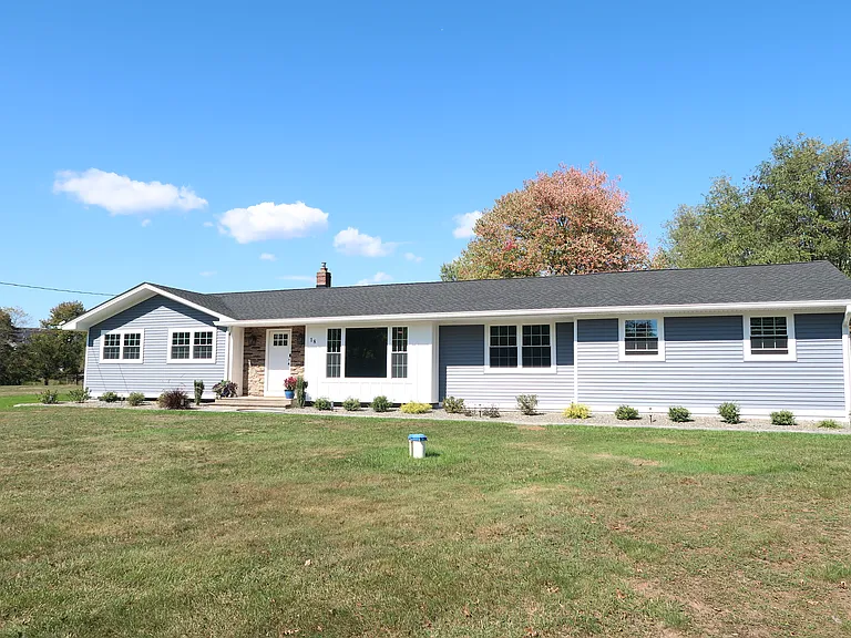 18 Cleef Dr — Photo 5