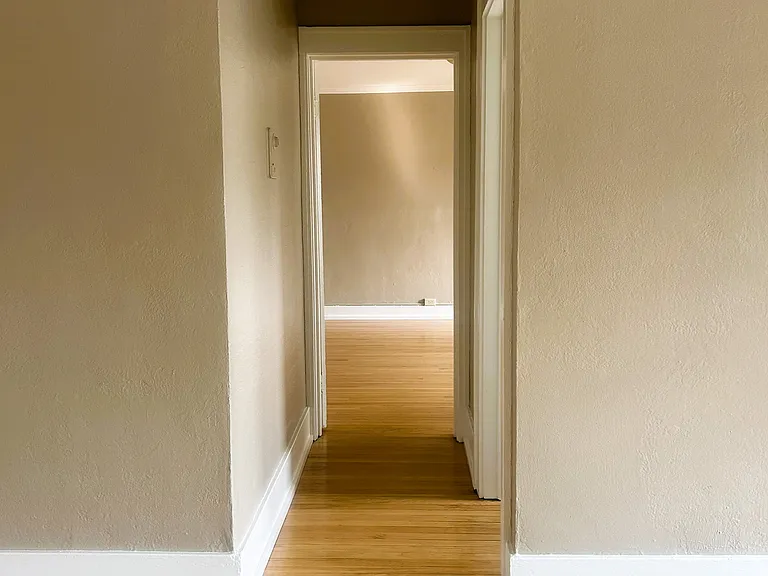 Tipperary Hill Apartments — Photo 17