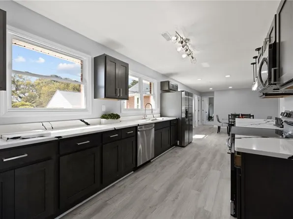 922 11th St, Newport News, VA 23607