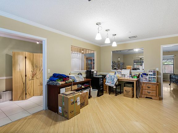 5th image of 12593 Point Park Dr