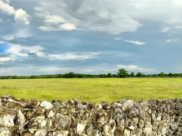 NW 75th St #4, Morriston, FL 32668