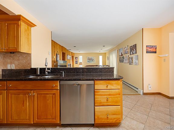 5th image of 5 Chestnut Ridge Road