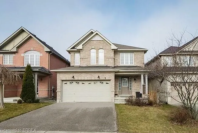 9 Barrett Ave photo 1