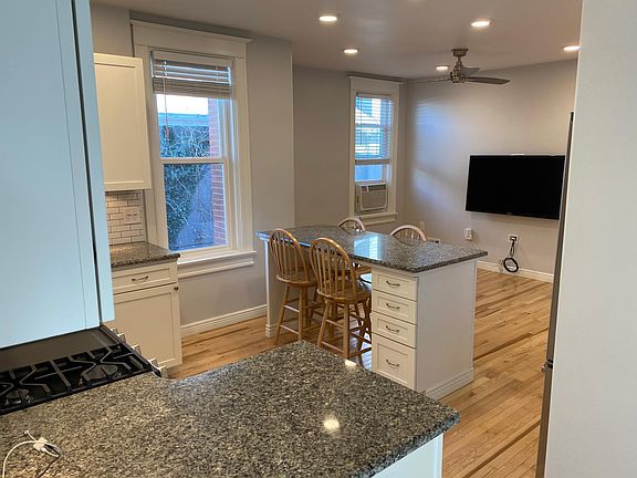 2nd image of 1419 Saint Paul St #3