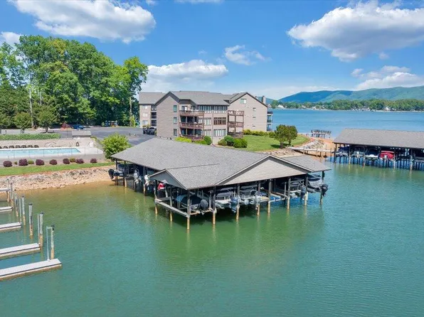 620 Montevista Rd #602, Union Hall, VA 24176
