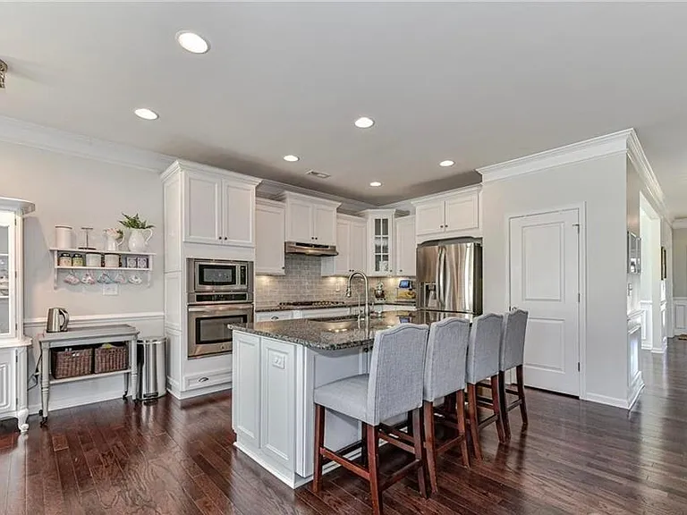 8914 Loch Glen Way — Photo 12