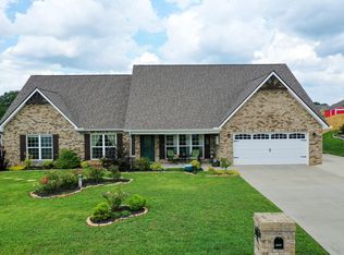 1605 Millstone Dr, Maryville, TN 37803