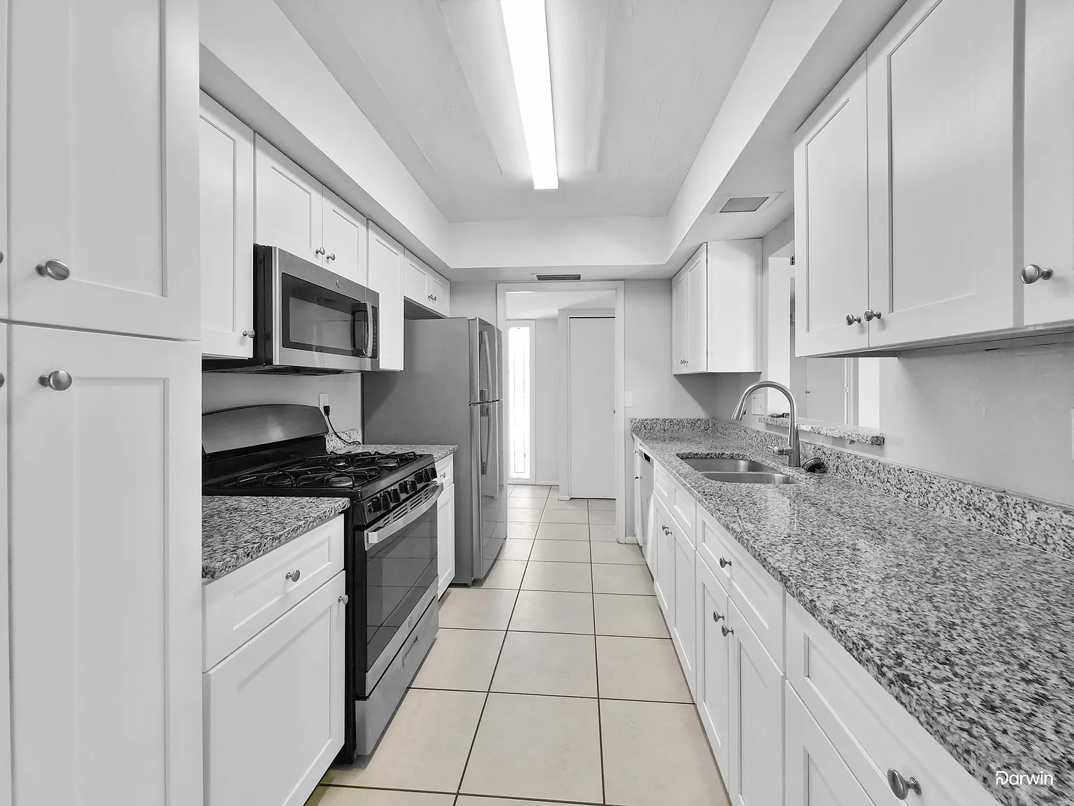 3 bed, 2.0 bath, 2000 sqft, $1,830 — Photo 4