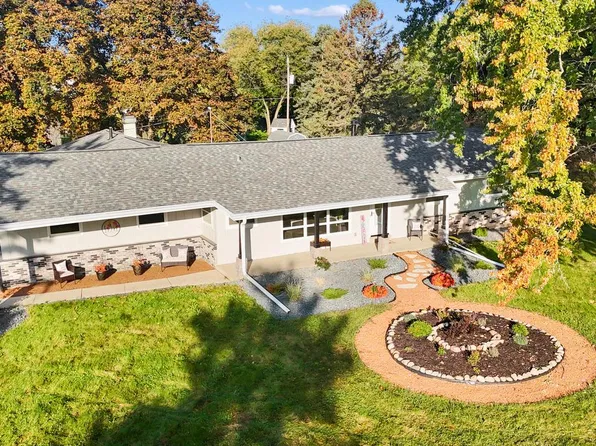 W226N8041 Longview DRIVE, Lisbon, WI 53089