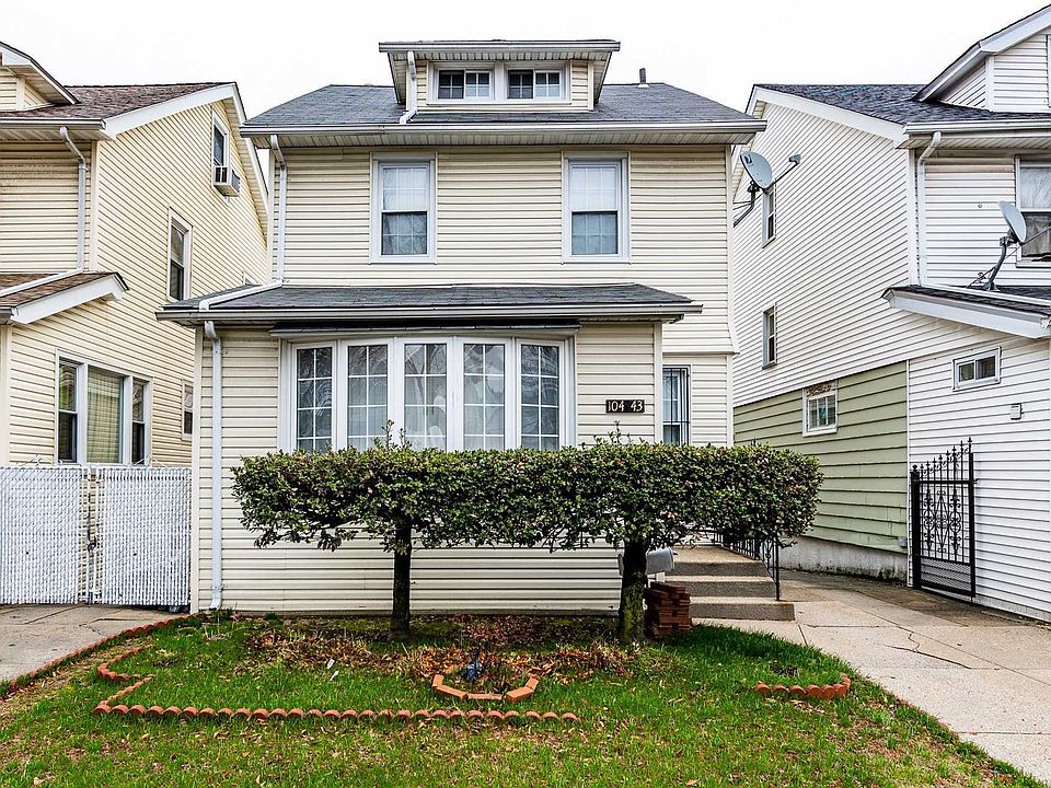 1st image of 10443 111th St