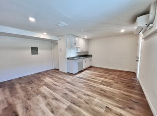 12040 Strathern St #50, North Hollywood, CA 91605
