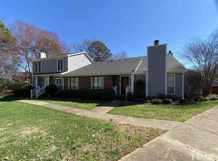 223 Clancy Cir, Cary, NC 27511