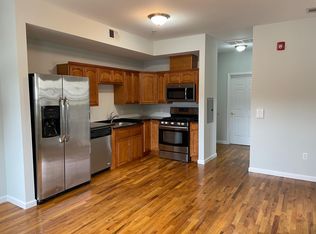 86 Astor St #1, Newark, NJ 07114