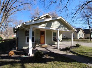 713 Walnut St, Lawrence, KS 66044