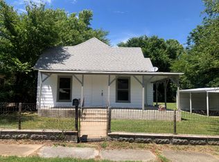 1705 W B St, Joplin, MO 64801