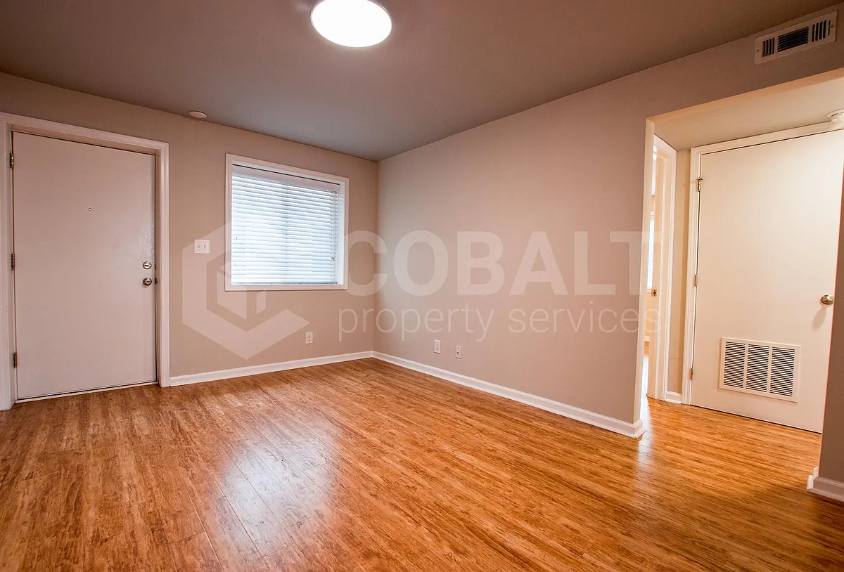 Building Photo - 271 Glen Iris Dr NE #2A