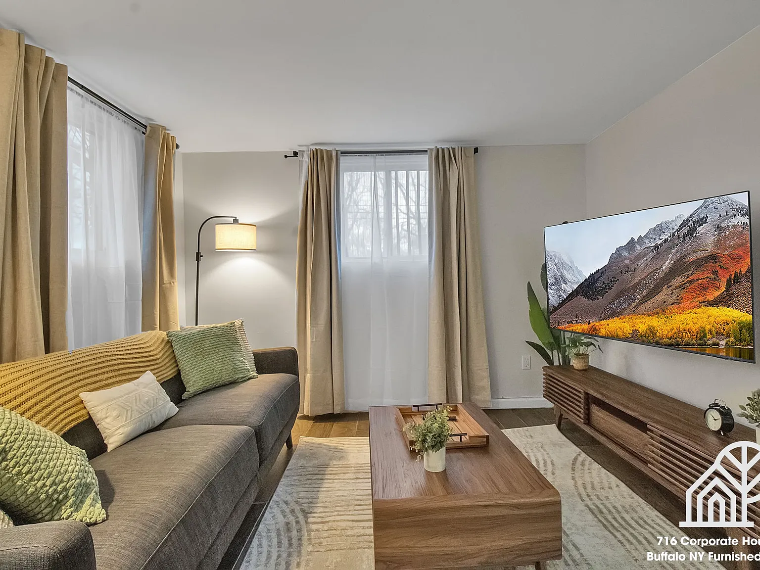 1540 Abbott Rd — Photo 1