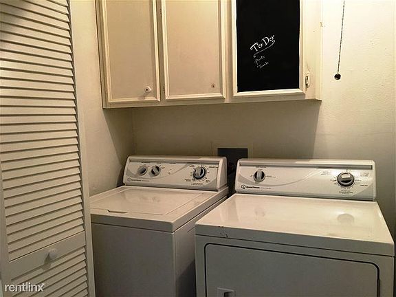 3rd image of 1908 Kingswood Ct