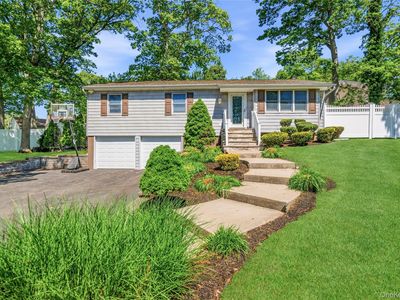 4 Olive Court, Farmingville, NY, 11738