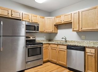 1651 N Pearl St, Columbus, OH 43201