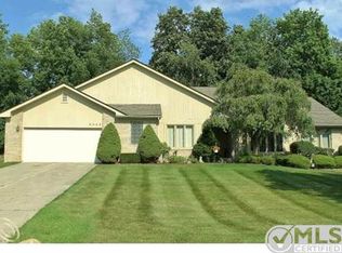 6849 Arlington Dr, West Bloomfield, MI