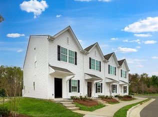 1876 Autumn Mist Dr, Winston Salem, NC 27103