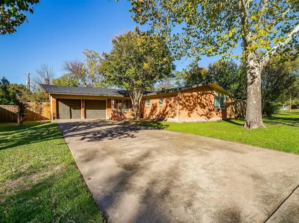 10919 Lubbock Dr, Dallas, TX 75238
