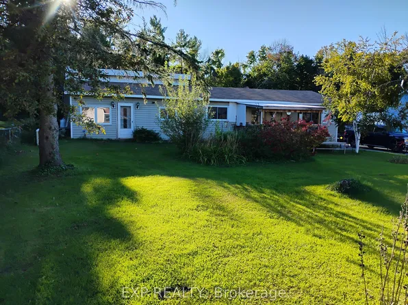 4044 Bayview Ave, Ramara, ON L3V 0S2