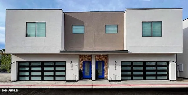 3 bed, 2.5 bath, 1825 sqft, $3,279 — Photo 2