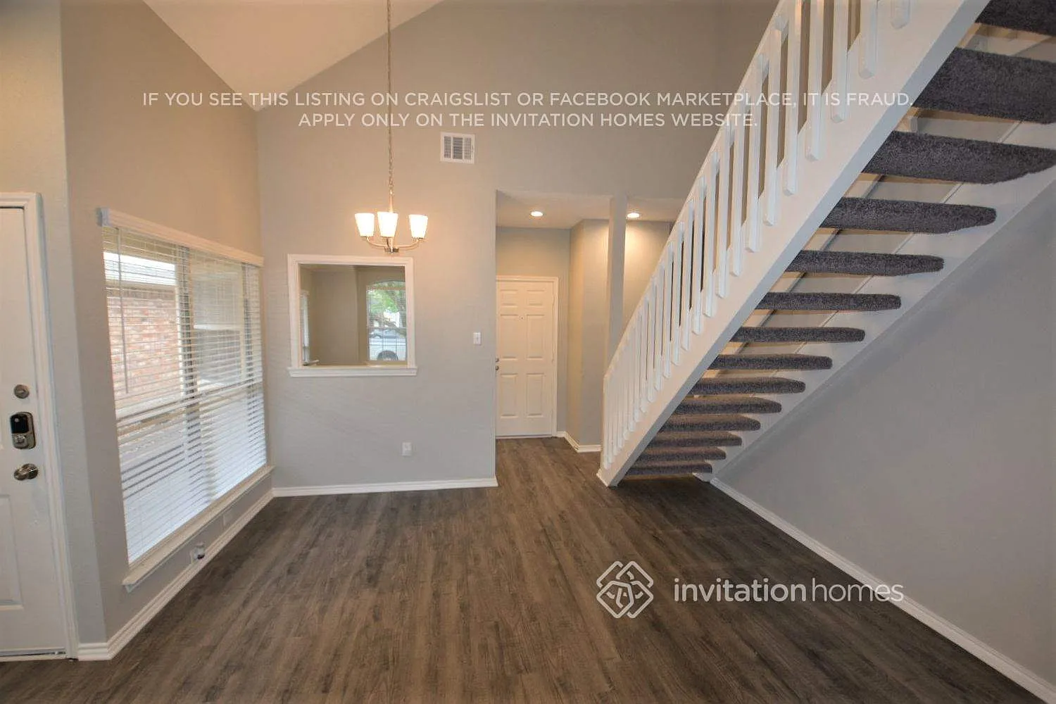 3807 Branch Hollow Cir Carrollton, TX 75007 — Photo 3