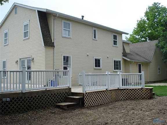 5th image of 915 E Leggett St