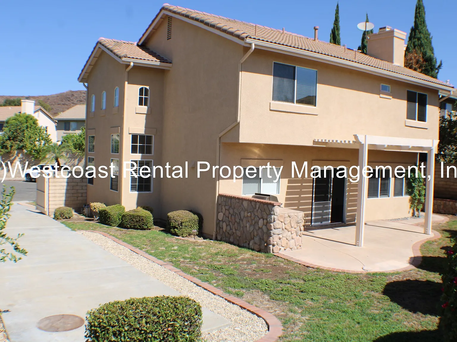 4 bed, 2.5 bath, 1742 sqft, $4,195 — Photo 4