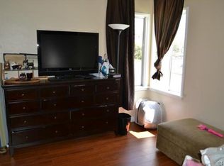 913 W 1st St, San Pedro, CA 90731