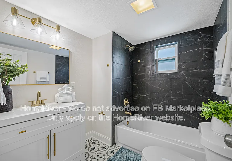 306 Park Blvd — Photo 30