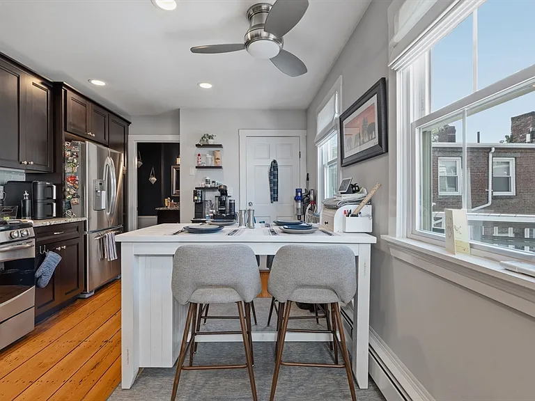 33 Mystic St #3 — Photo 10