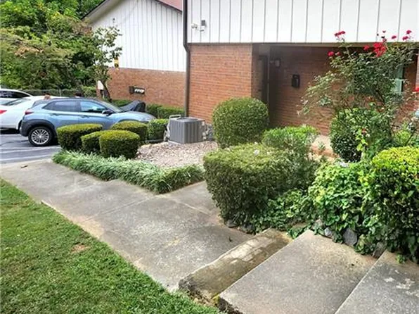 2501 Bradford Sq, Atlanta, GA 30345