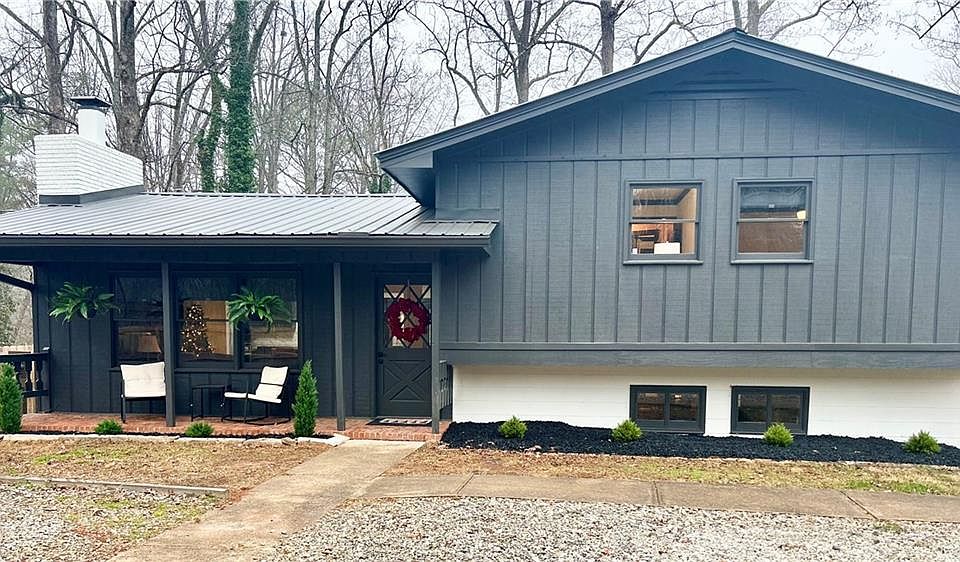 1st image of 110 Howard Ln