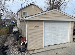 29445 Private Dr, Chesterfield, MI 48047