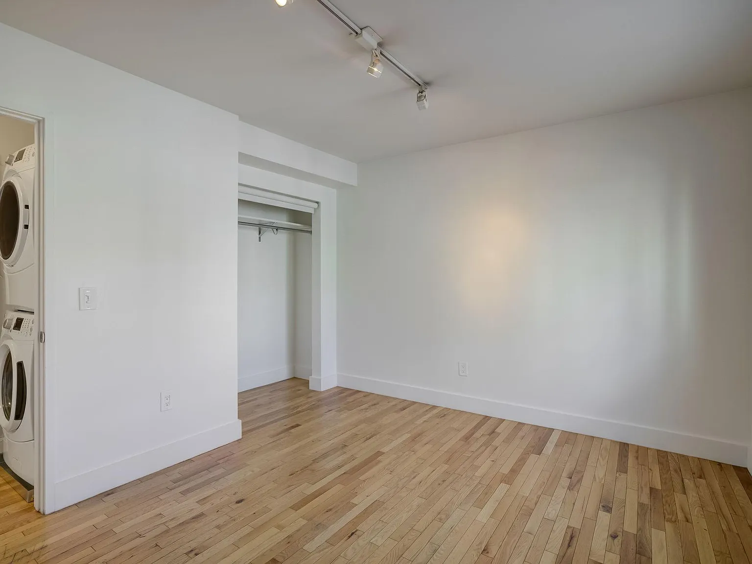 2 bed, 760 sqft, $2,250 — Photo 4