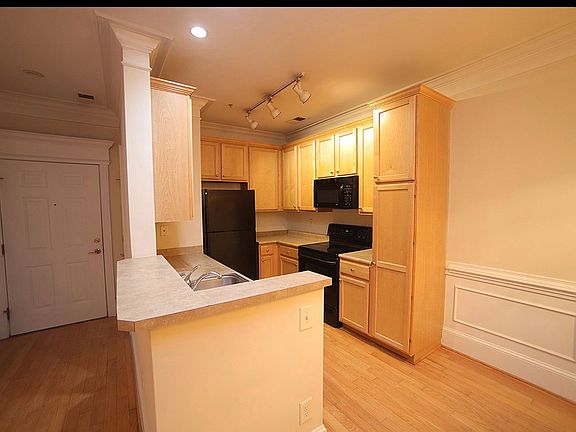 5th image of 900 Canenaugh Dr APT 108