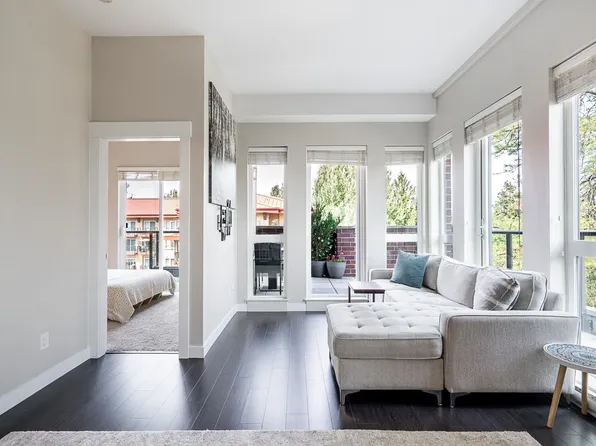 2214 Kelly Ave #405, Pt Coquitlam, BC V3C 0E5