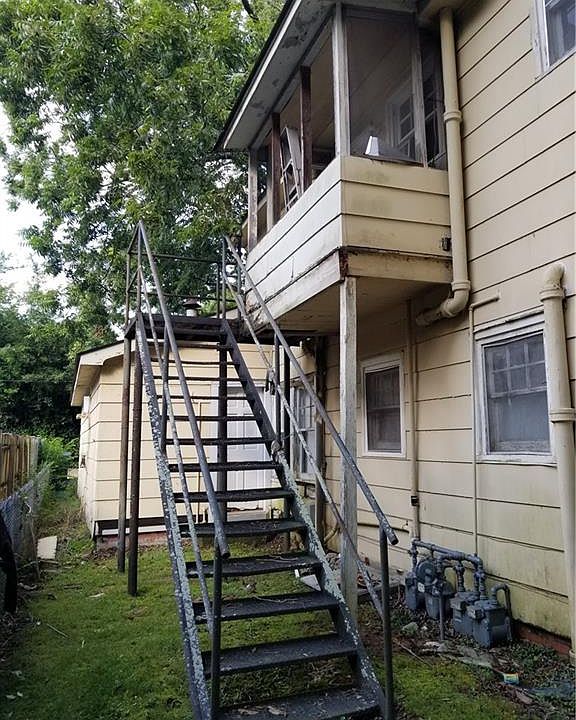 2nd image of 205 Claremont St