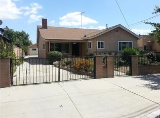 14100 La Rue St, San Fernando, CA 91340