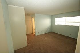 4th image of 18611 Collins St APT E9