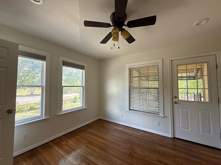 271 E Hollywood Ave #271 — Photo 4