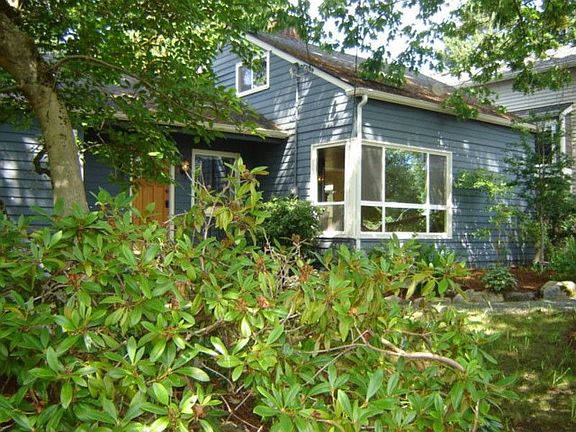 4th image of 13517 Burke Ave N