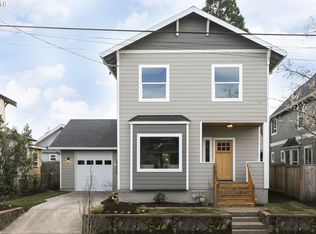 930 NE Sumner St, Portland, OR 97211