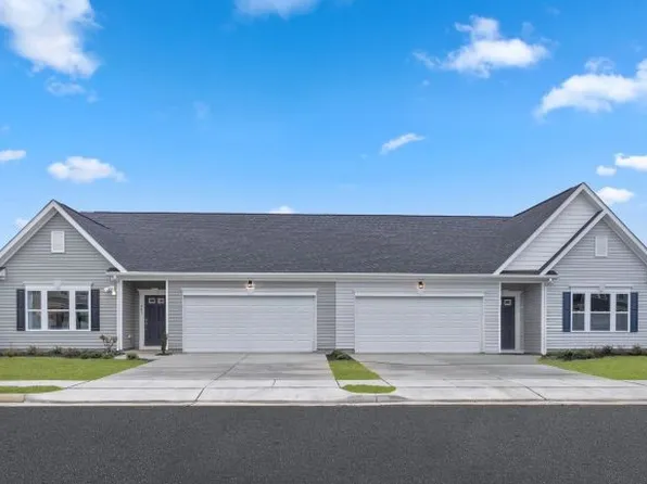 231 Olivia Dr, New Kensington, PA 15068