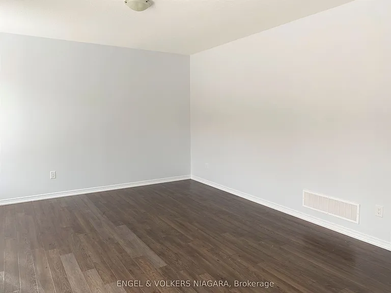 8576 Sweet Chestnut Dr — Photo 12