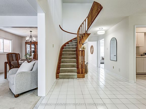 3rd image of 133 Walford Rd